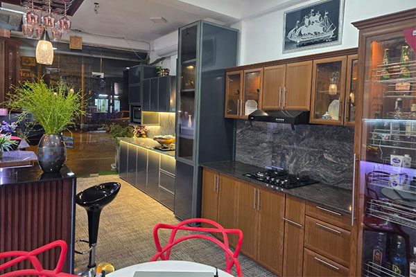 Lassana Niwasa - Aluminium Pantry Cupboard